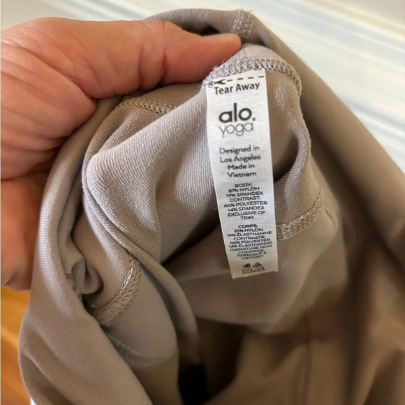 ALO Yoga Gray Ribbed Leggings - Picture 3 of 4